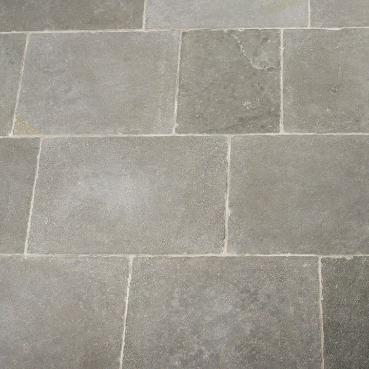 Rutland Grey Tumbled Limestone Floor Tiles | StoneSuperstore