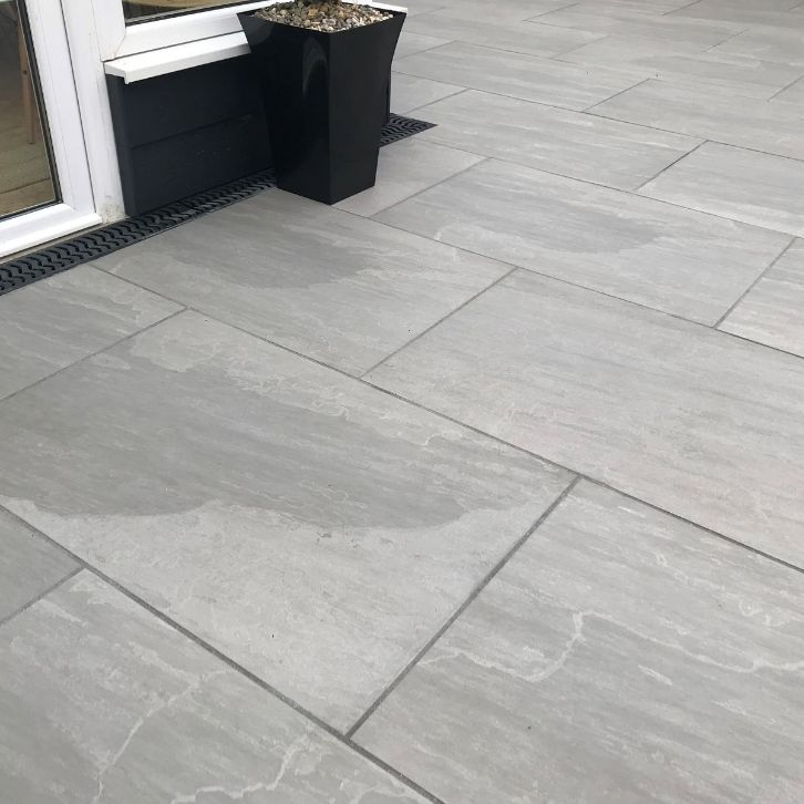 Kandla Grey Porcelain Outdoor Paving Slabs | StoneSuperstore